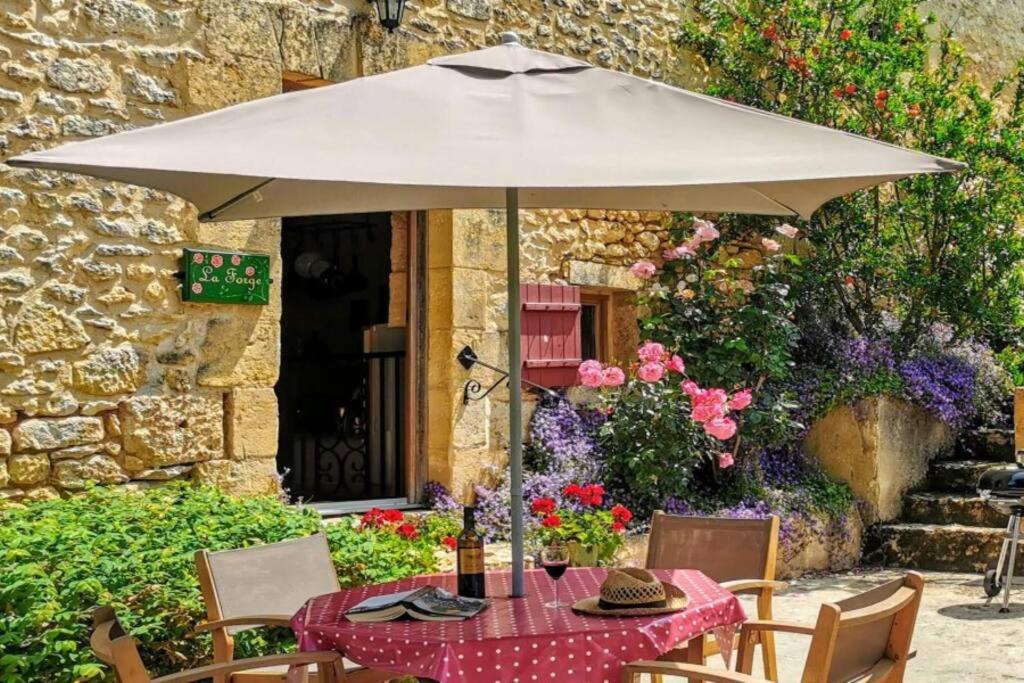 Les Eyzies House | La Forge, Le Banquet aux Eyzies