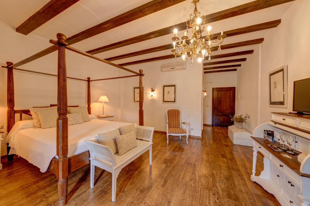 Terrades Hotel | La Fornal