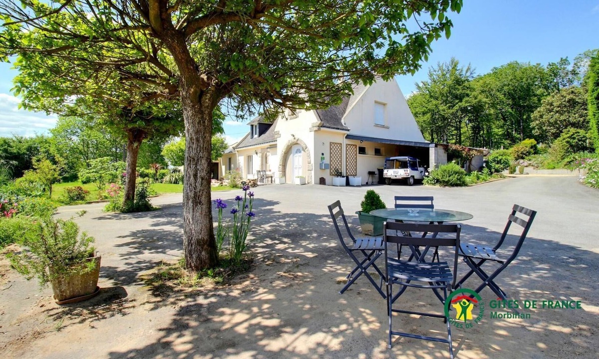 Brech House | La Gandonnière - BRECH