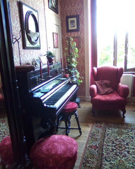 Usson-en-Forez Bed & Breakfast | la Ganse Blanche