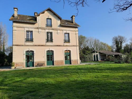 Chambretaud House | La gare de Chambretaud
