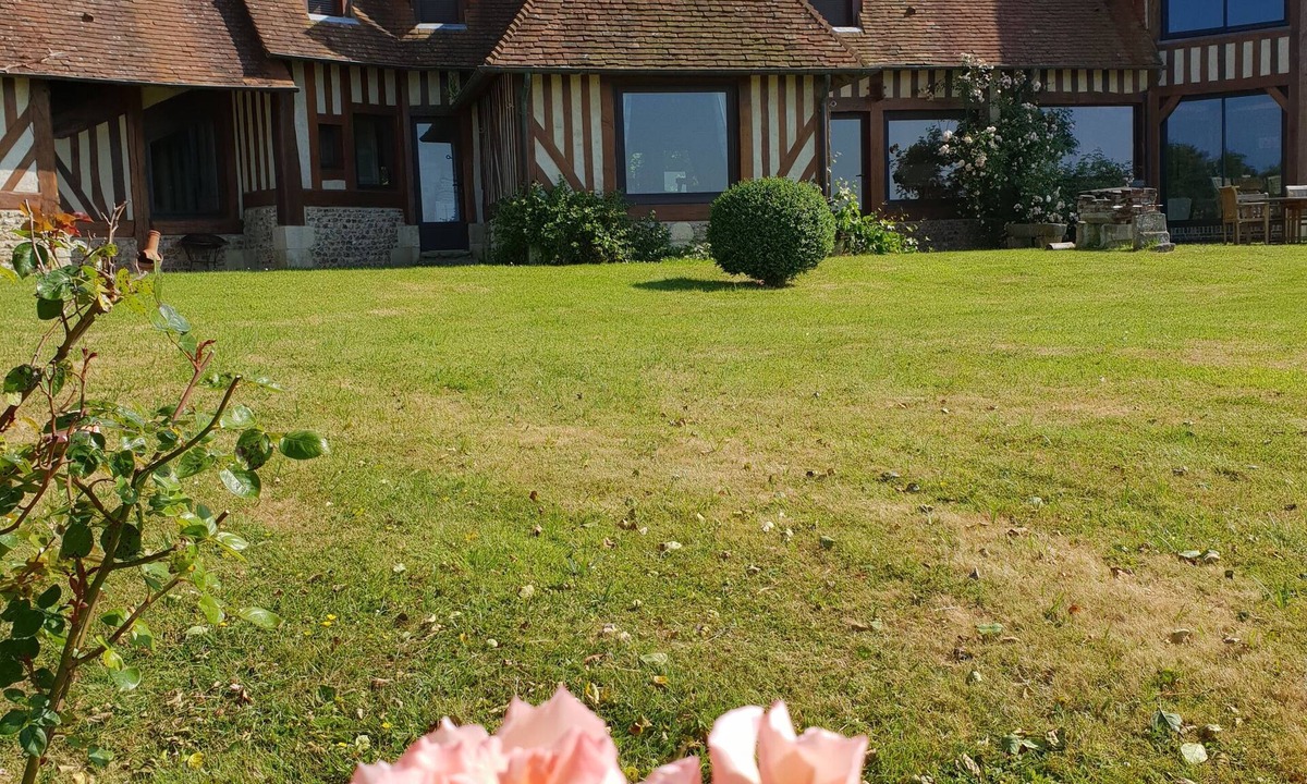 Honfleur House | La Girelle - Prestige beachfront villa with private beach access