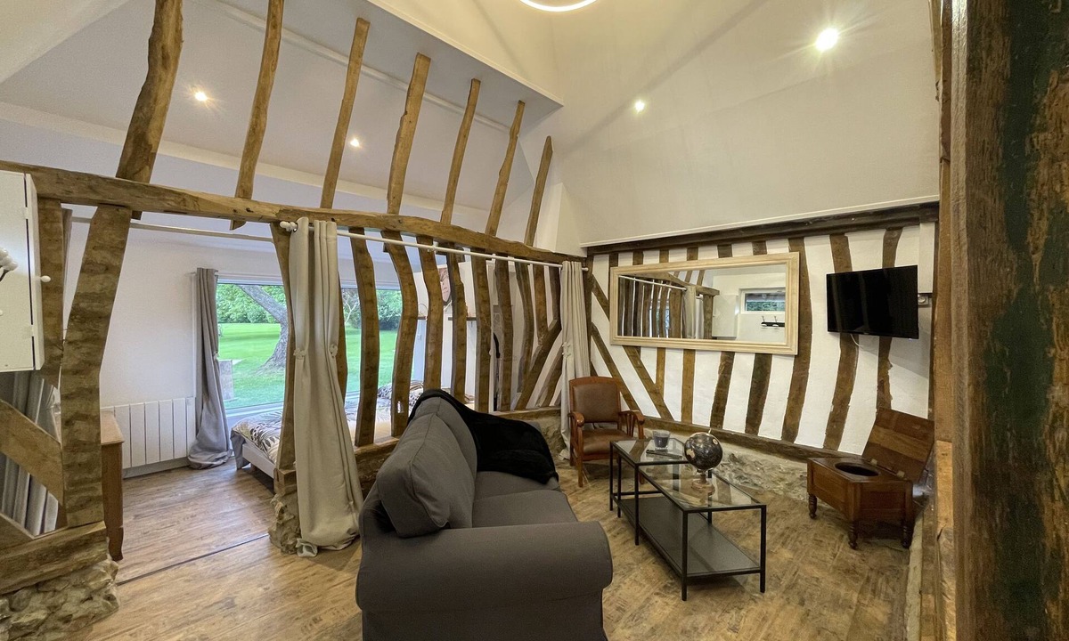Saint-Gatien-des-Bois House | La Girotière, home to good living