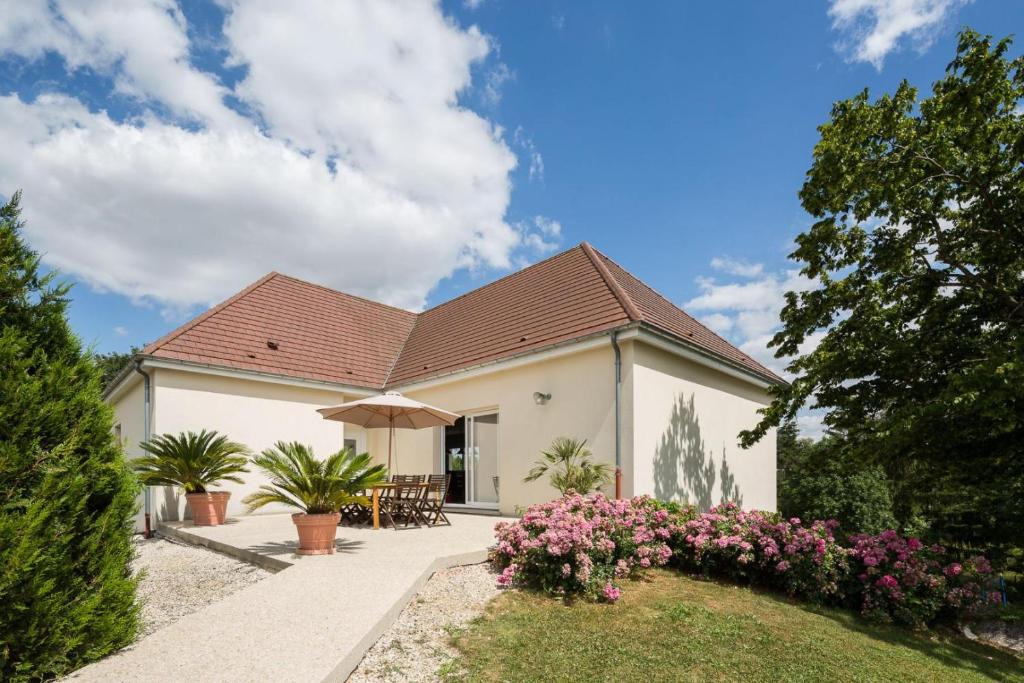 Baroville House | La goutte d'or