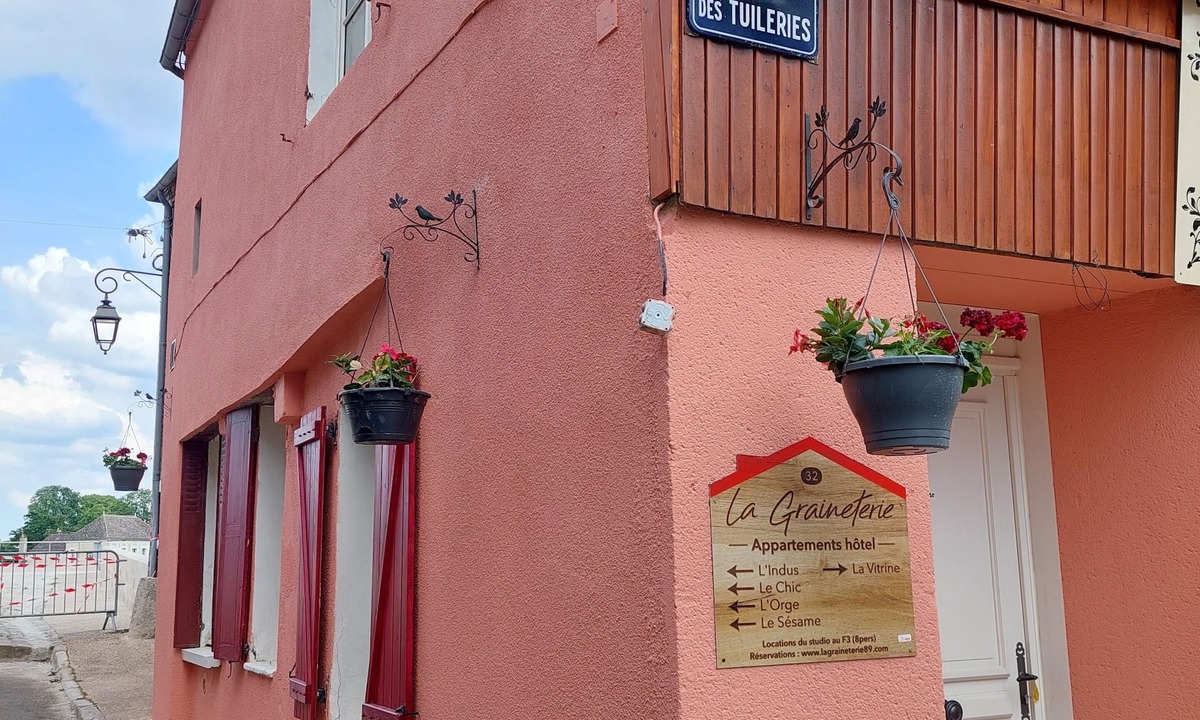Pont-sur-Yonne Apartment | La graineterie