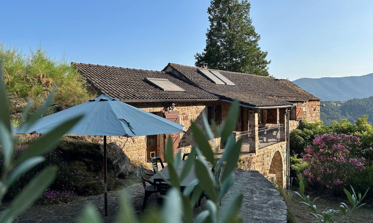 Saint-Pierre-Saint-Jean House | "la grange 1809" sleeps 6, private pool