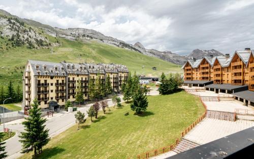 Candanchu Apartment | La gran plaza de candanchu