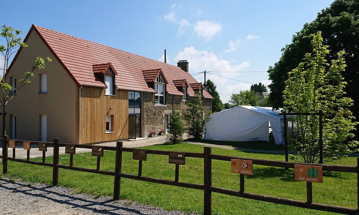 Bacilly House | La Grand'ferme