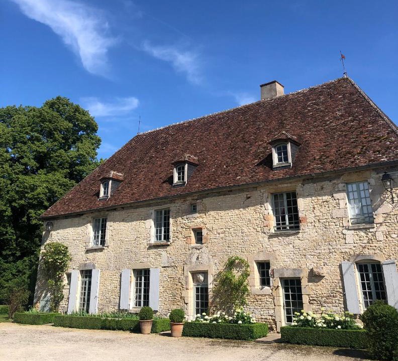 Vorly Bed & Breakfast | La grand' maison