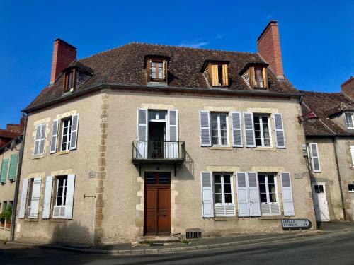 Chambon-sur-Voueize House | La Grande Maison