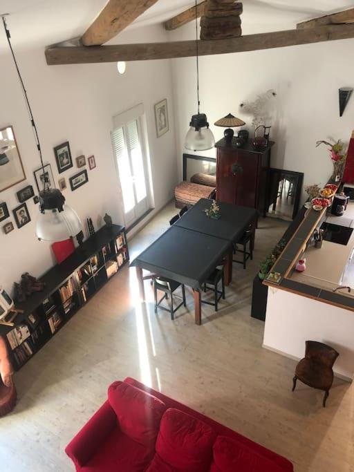 Meze House | La Grande Maison Rouge