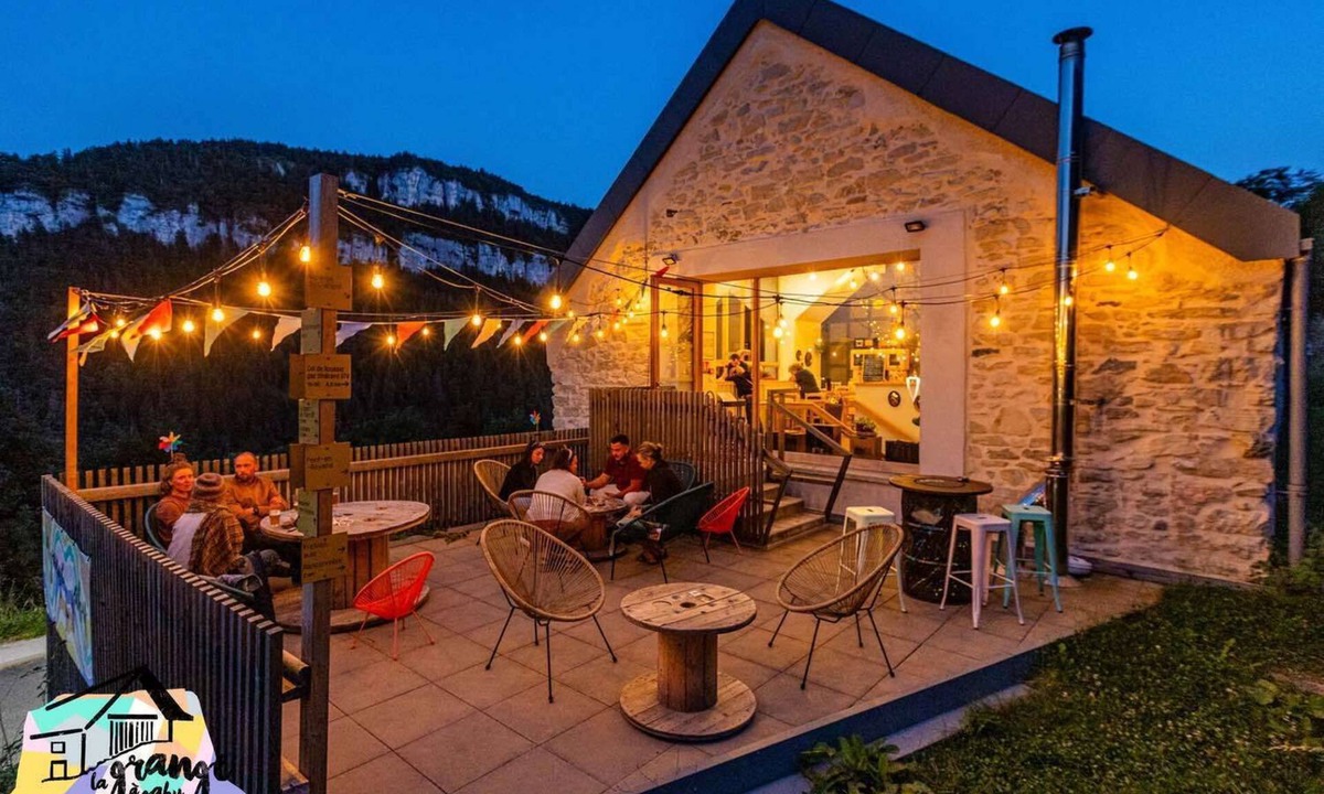 Engins Hotel | La Grange à Gaby