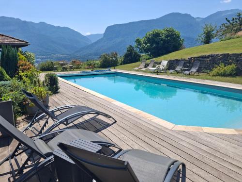 Miribel-les-Echelles Villa | LA GRANGE BONAL