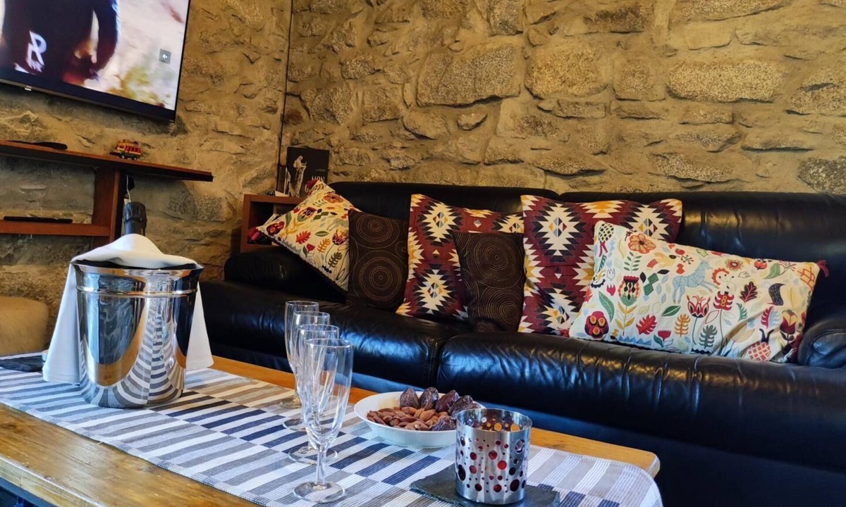 Ustou House | LA GRANGE DE GRAZET: A COSY REFUGE IN A GREEN SETTING