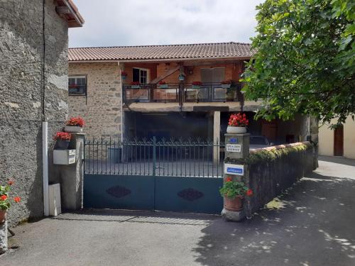 Ilheu House | La grange des chouettes