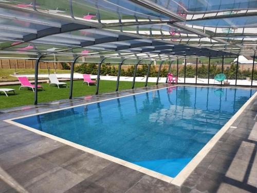 Cambron House | La grange des rosiers