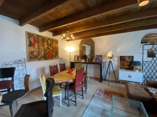 Champagne-le-Sec House | La Grange des zarts