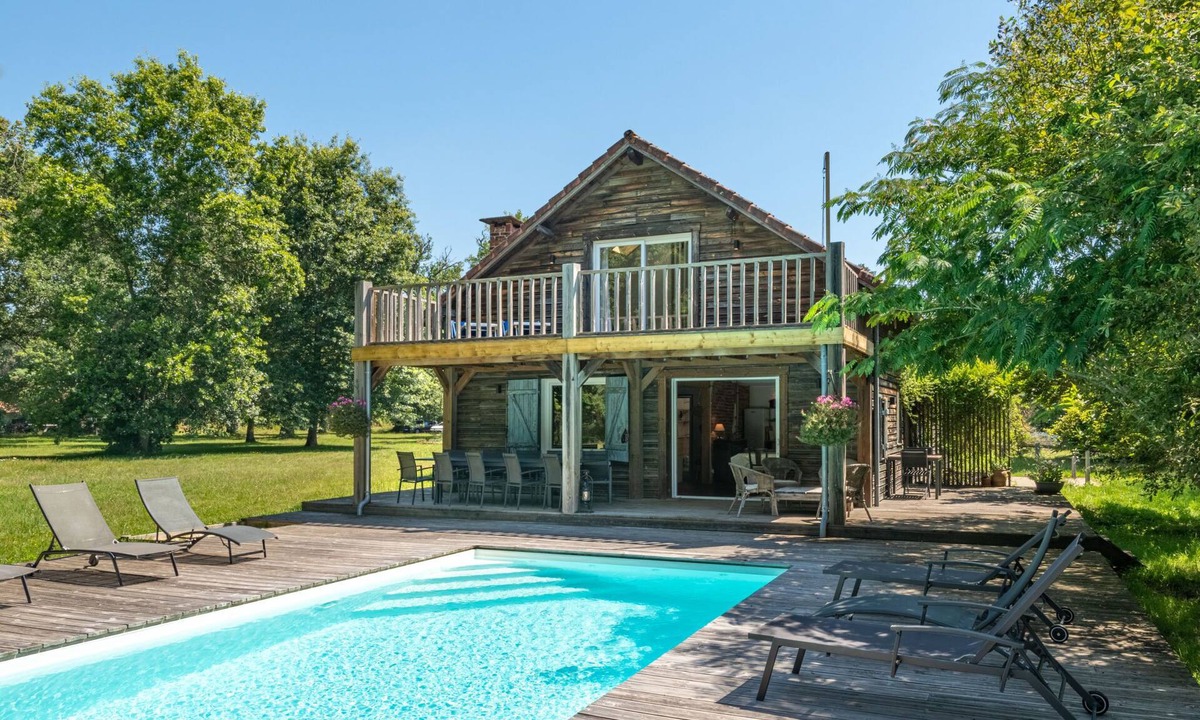 Saint-Julien-en-Born House | La Grange du Belon by Interhome