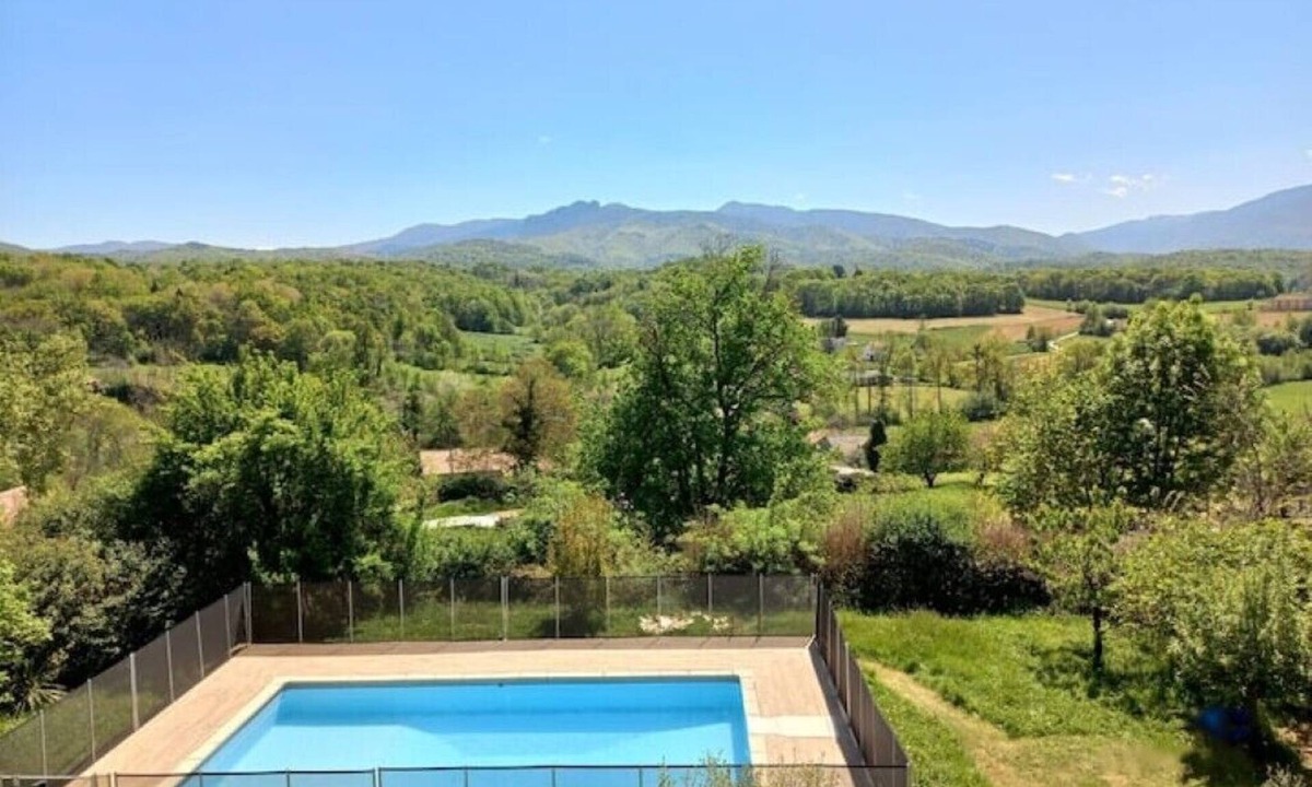 Couret House | La Grange: house with panoramic view