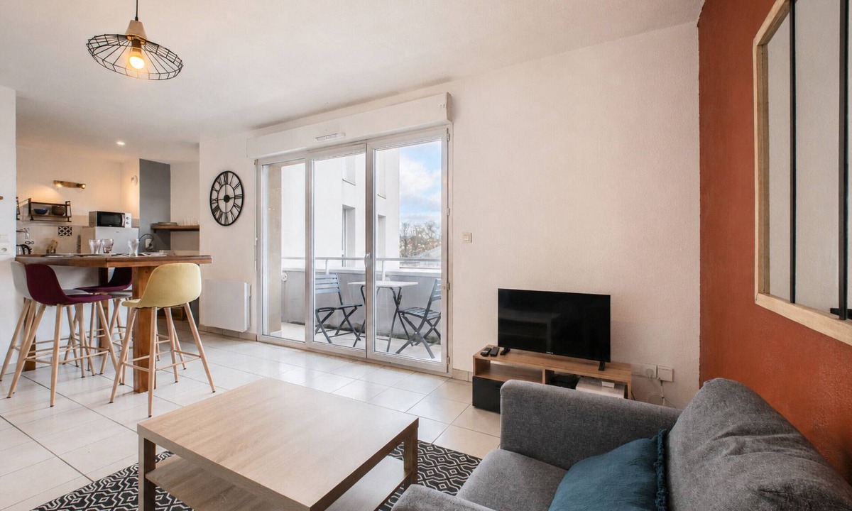 Laval Apartment | La Grange - Proche Gare & Parking