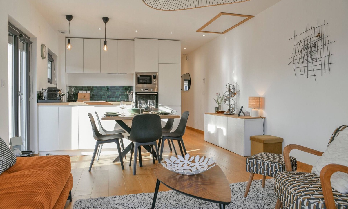 Cruet House | La Grangette Wifi Parking Terrace