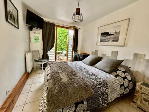 Pennedepie Bed & Breakfast | LA GRIOTTE 2 & Spa&Piscine