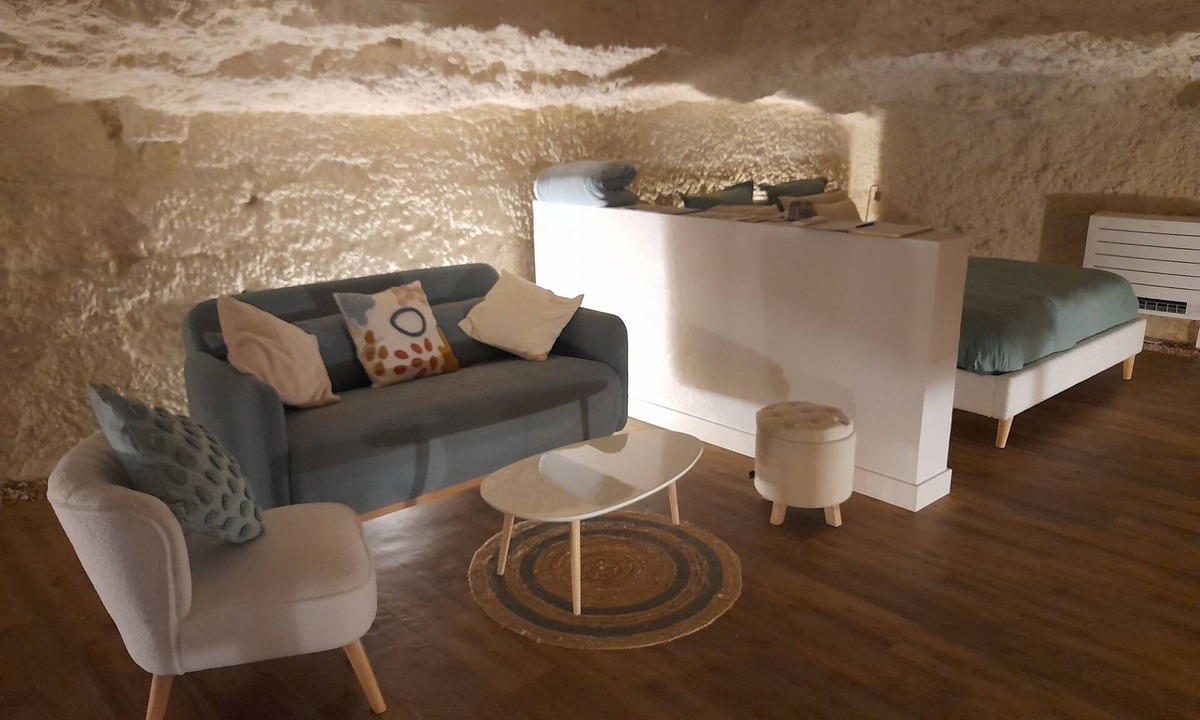 Cangey House | La Grotte du Bonheur