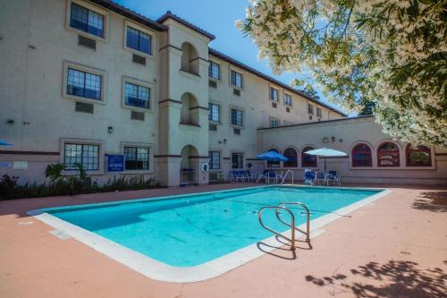 Edenvale Hotel | La Hacienda San Jose Silicon Valley