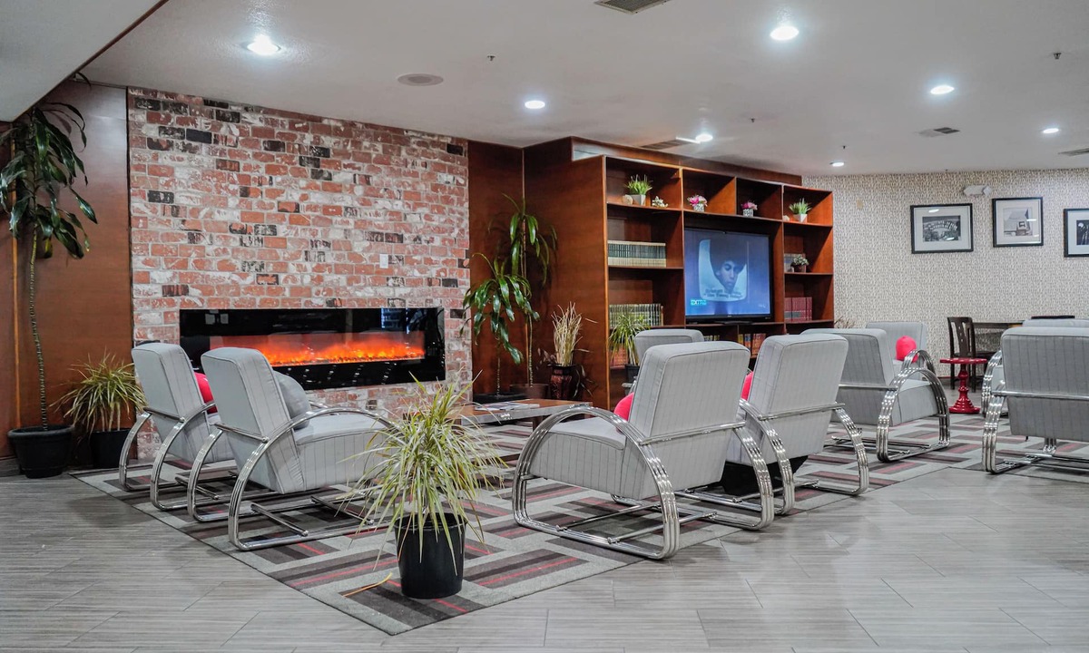 Edenvale Hotel | La Hacienda San Jose Silicon Valley