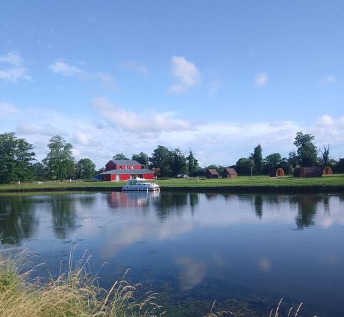 Luthenay-Uxeloup Other | La Halte du Canal