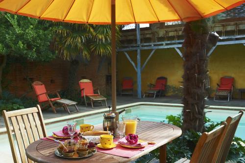 Montesquieu-Volvestre Bed & Breakfast | La Halte du Temps