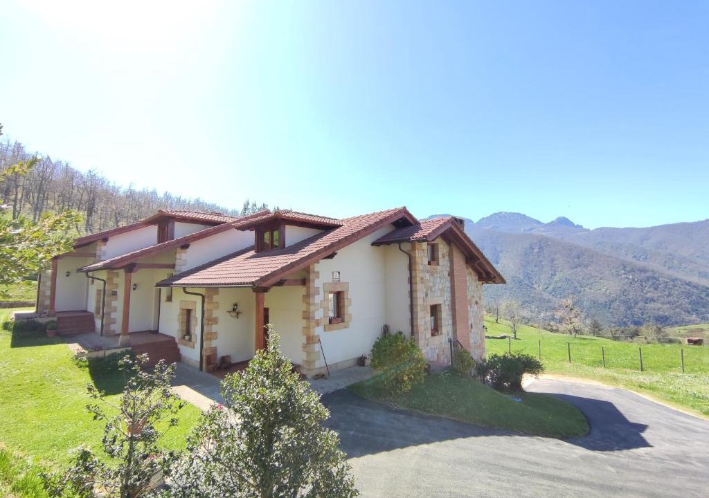 Obargo Ski Chalet | La Huertona