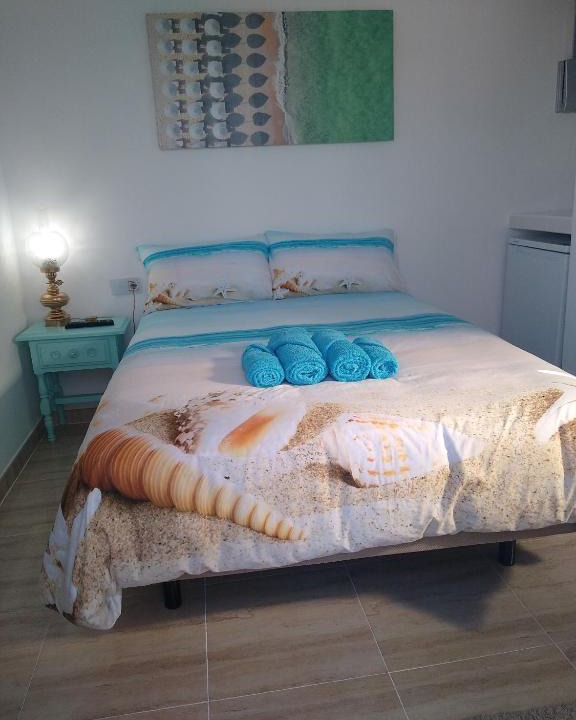 Santiago de la Ribera House | La Isla habitacion independiente con baño privado y jardín