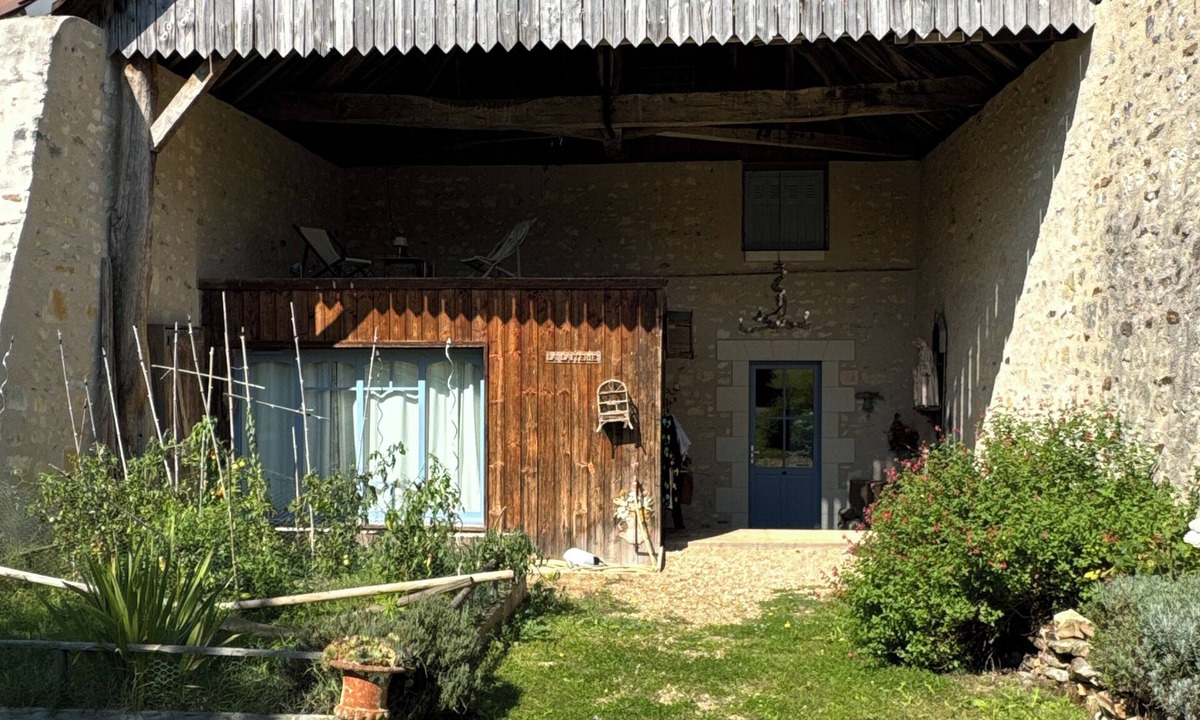 Coussay-les-Bois House | La Laiterie de Tiers (classified 2*)