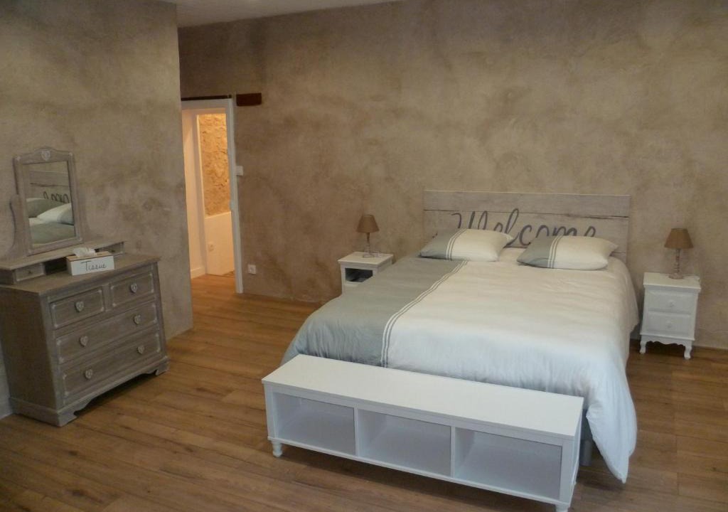 La Caillere-Saint-Hilaire Bed & Breakfast | LA LAUJERE Chambre d'hôtes HARMONIE