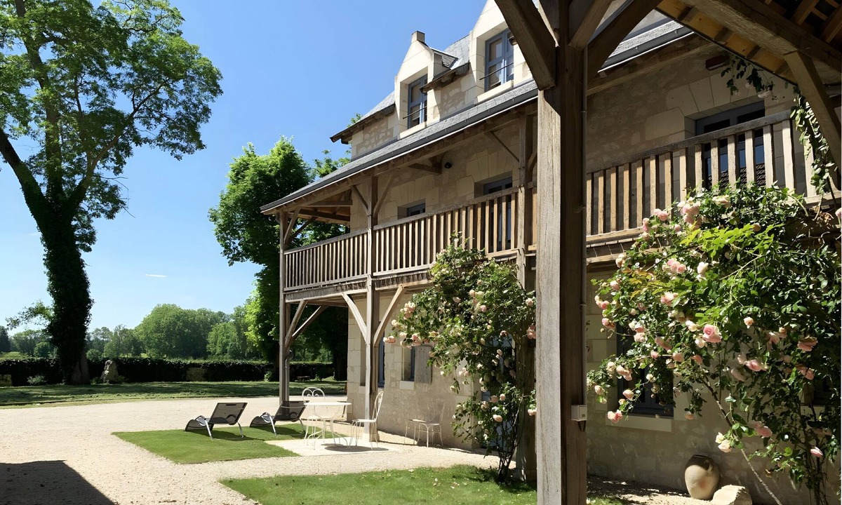 Cravant-les-Coteaux House | La Loge Fernand de Saint-Éxupéry – Near Chinon with Pool
