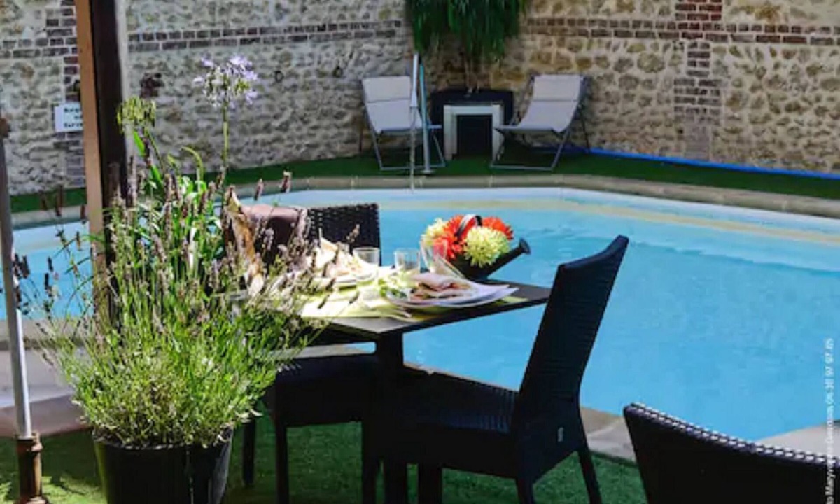 Deauville City Centre Hotel | La Loggia