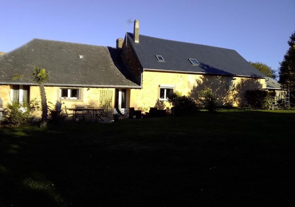 Epineu-le-Chevreuil House | La longère