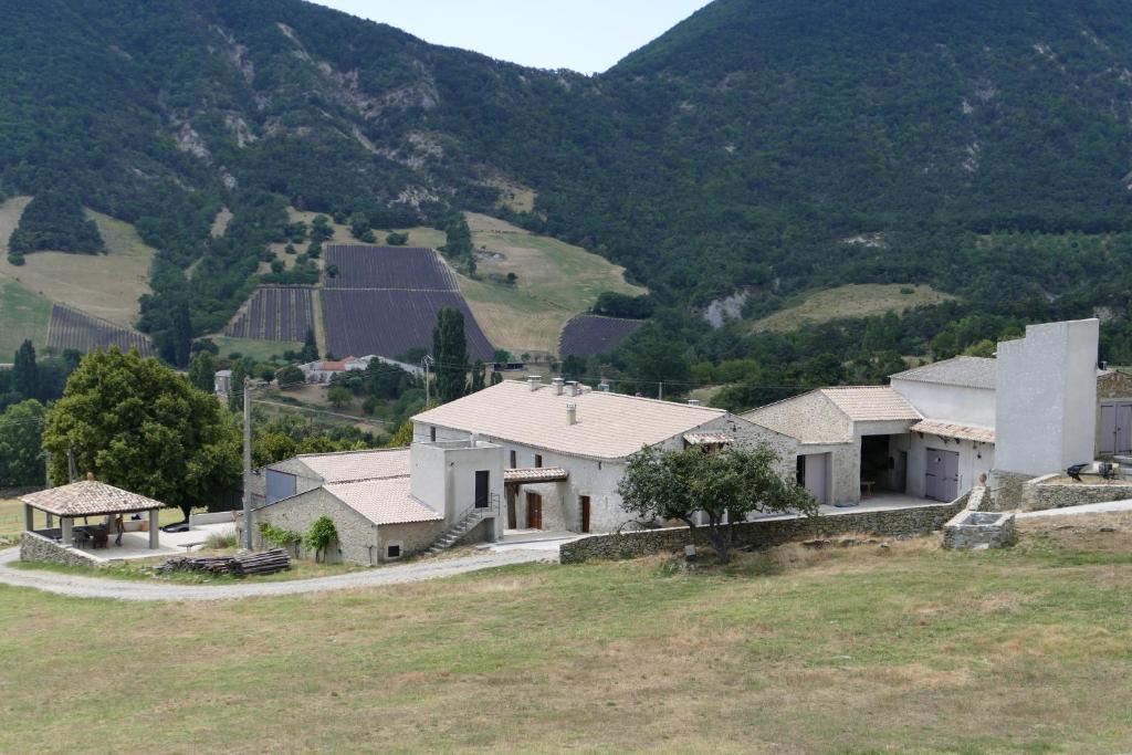 Vesc House | La Luniere