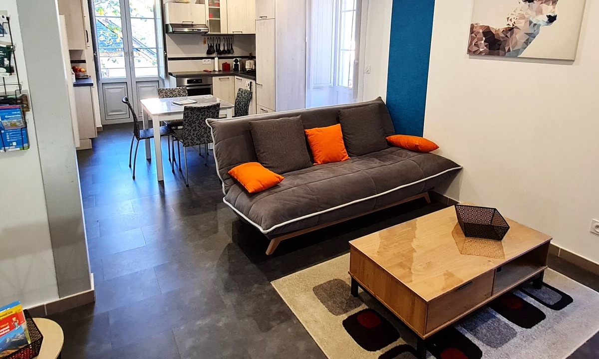 Luz-Saint-Sauveur Apartment | La Luziole 3*, vacation or spa, summer or winter, just like home