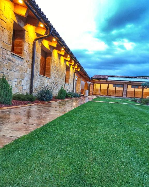 La Viluena Villa | La Mañica