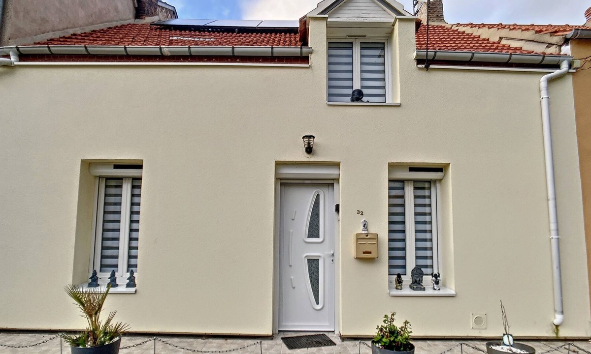 Saint-Dizier-les-Domaines House | La Maison de Campagne