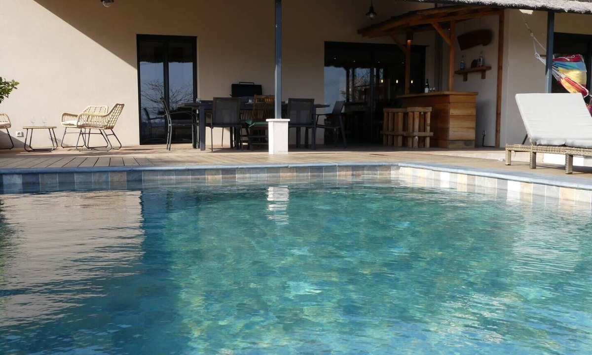 Pont-Saint-Esprit Villa | La Madone - Piscine Chauffée Privée