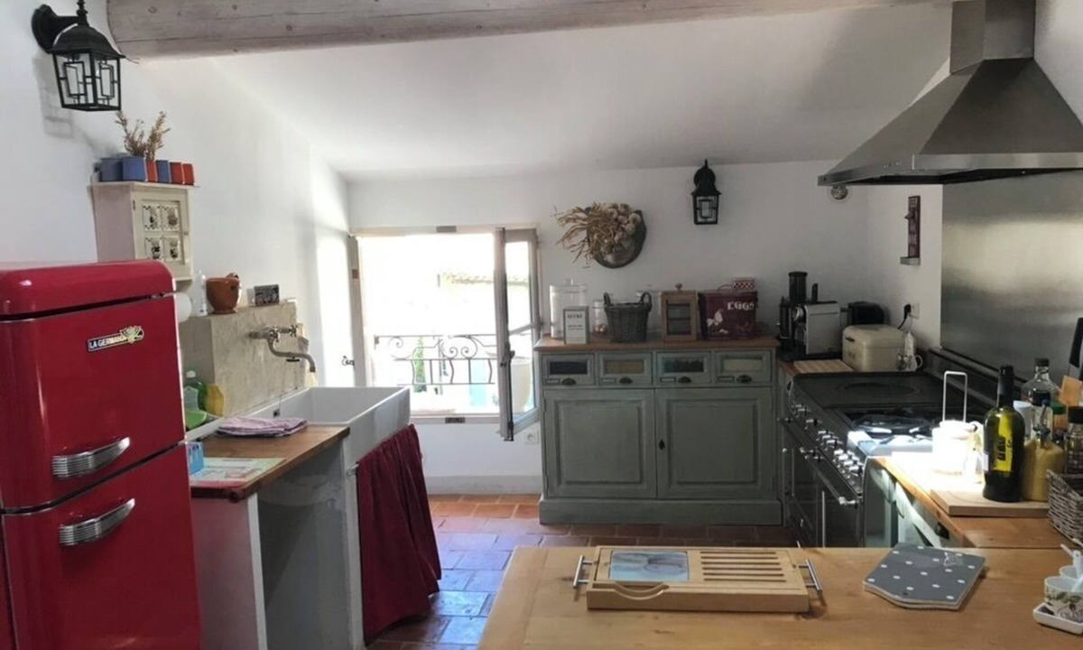 Cucuron House | La Maison a peaceful and inspiring place to stay, in the heart of the village