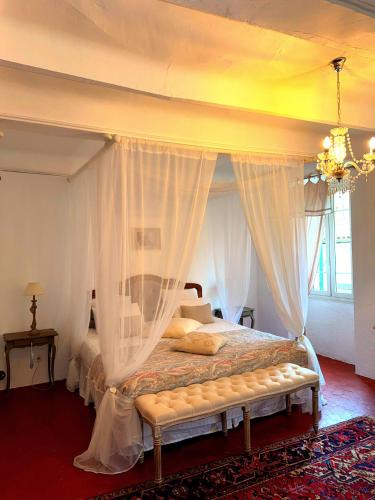 Bouyon House | LA Maison BARNOIN GITE