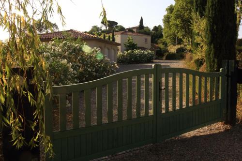 Bellegarde-du-Razes Villa | La Maison Barthélemy: Voie Verte et piscine