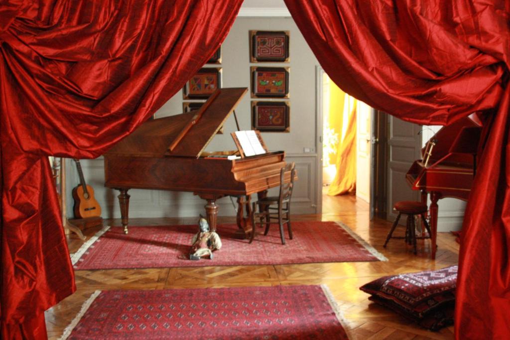 Centre House | La Maison bleue