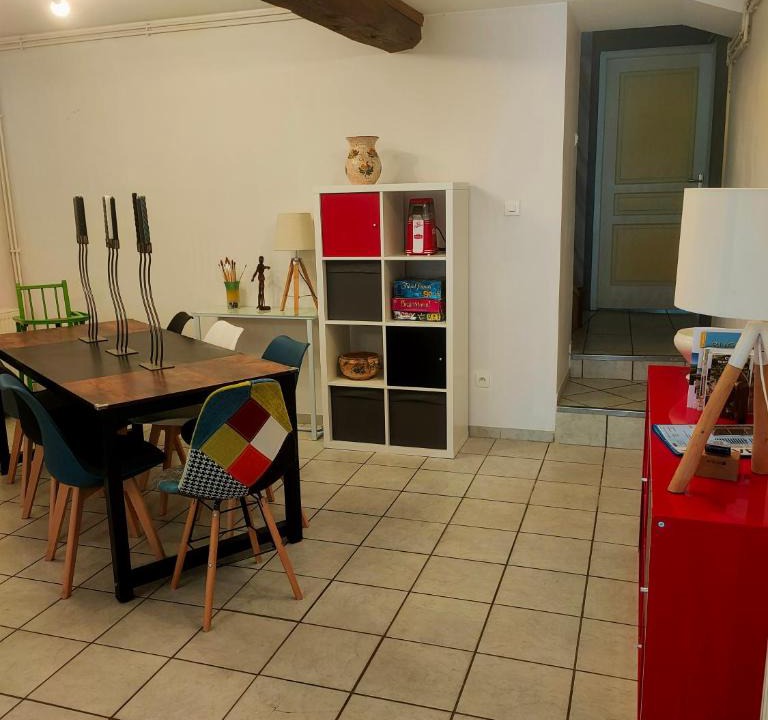 Rossillon House | La Maison bleue