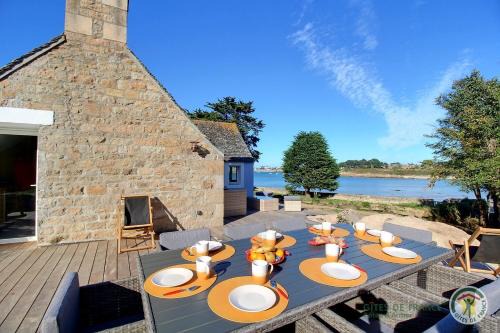 Tregastel House | La maison bleue