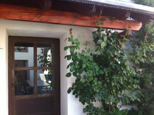 Latour-de-Carol Bed & Breakfast | La Maison Carolane
